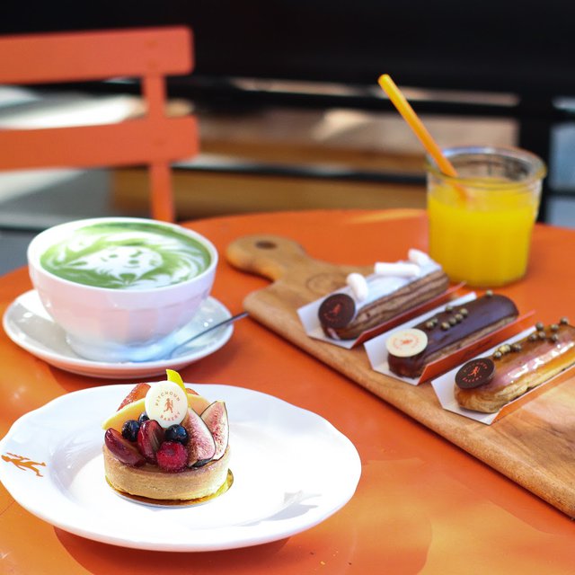 Our desserts are so scrumptious that trying JUST one is a near impossibility 😋🧡😋🧡 