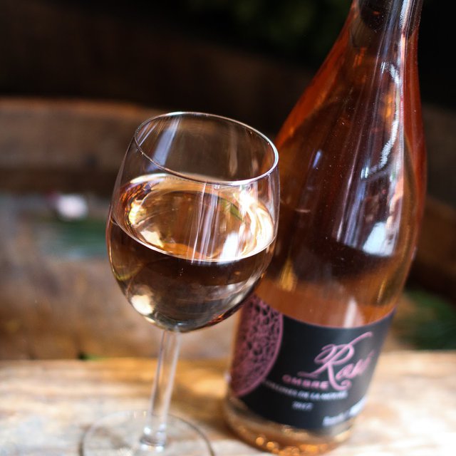 Our DTLA location has a wine and beer bar. Come sit and sip with us🍷🧡🍷🧡 