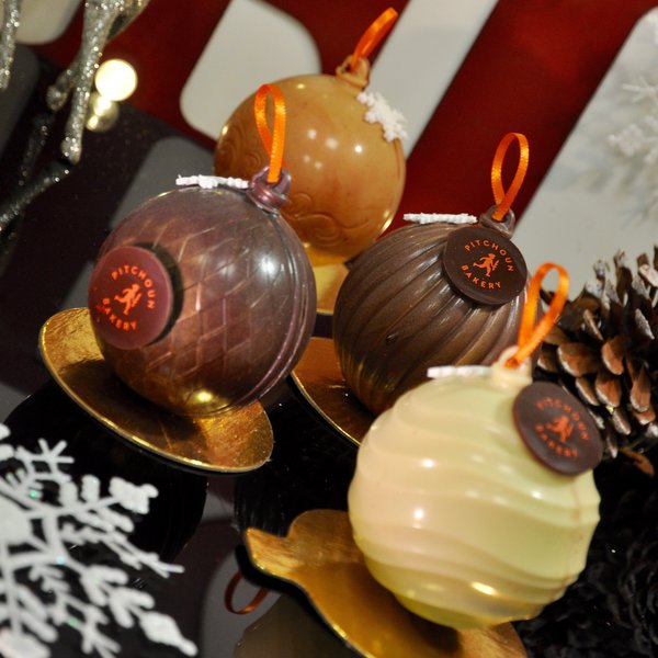 christmas ornament ball choco