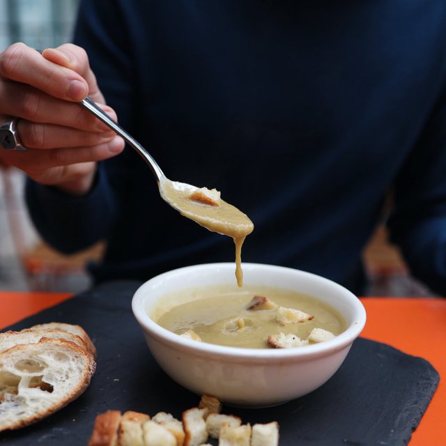 Let's celebrate #homemadesoupday with the yummiest vegetable soup in town! https://t.co/d01f8ZhLrW