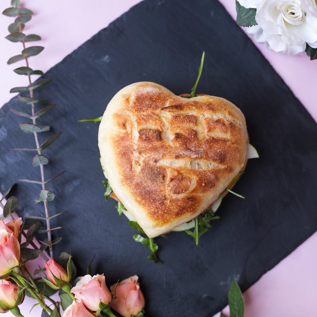 The perfect Valentine's sandwich to share with your sweetheart! Available from Feb. 12 to 14. https://t.co/eLOVH0k67o