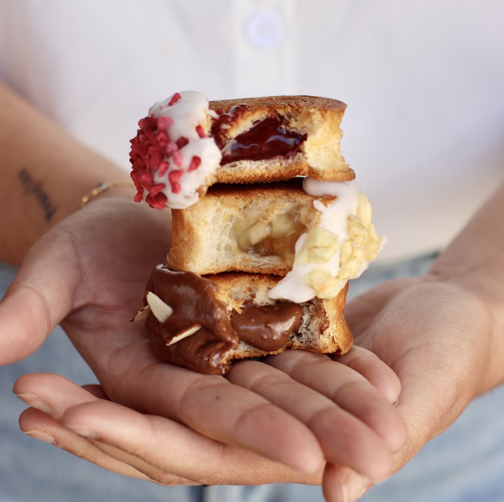 Petites viral croissant roll