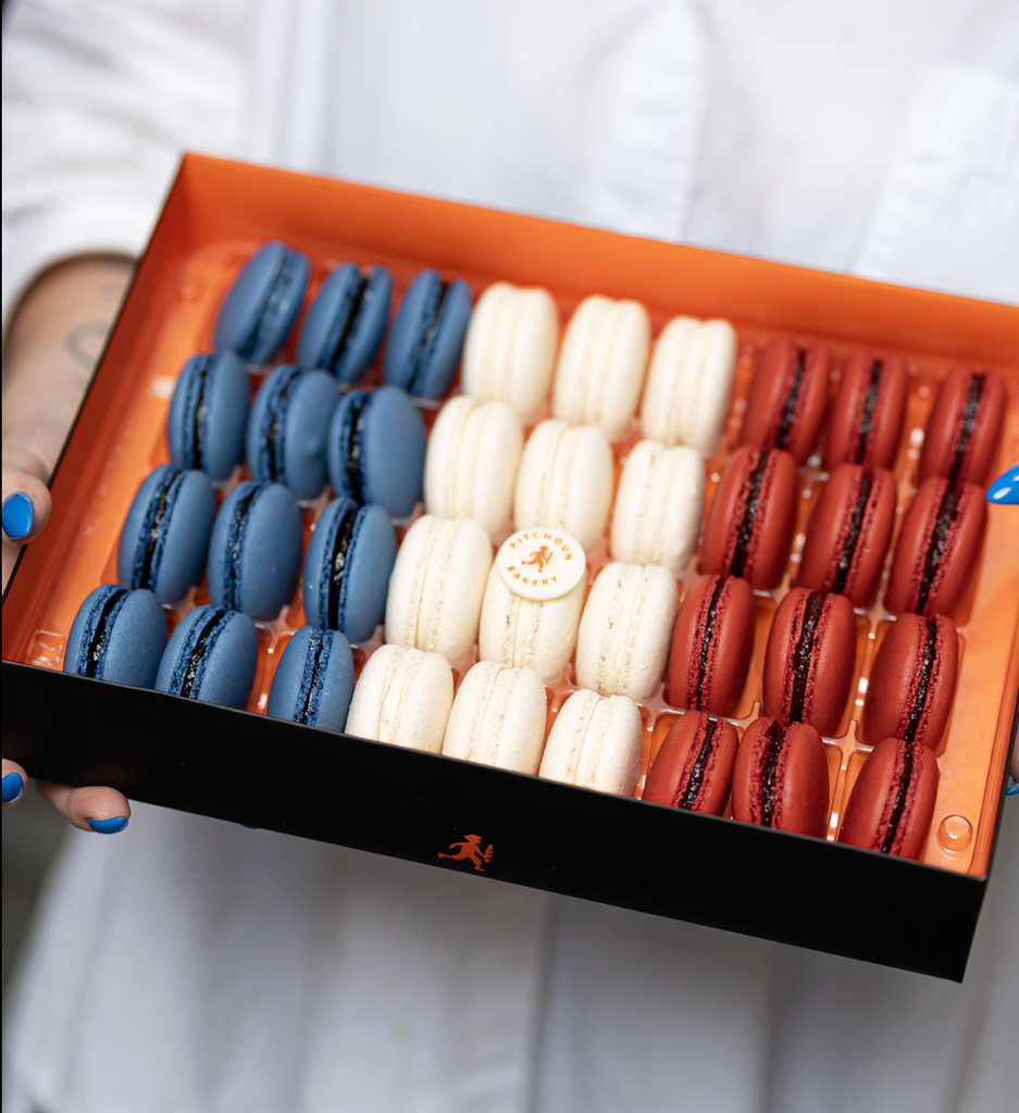 Macarons box for Bastille Day – blue, white and red colors